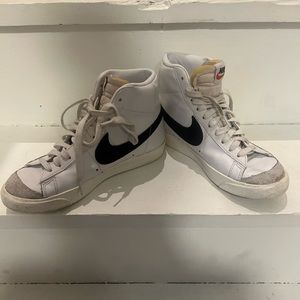 Nike Blazer Mid ‘77 Shoes - women size 8.5!